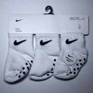 Nike Baby Gripper Socks Size 6-12 Months White 3-pack